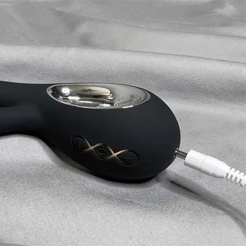 LELO Soraya Wave™ dual action massager smooth silicone premium material comfortable fit come-hither tip black Singapore