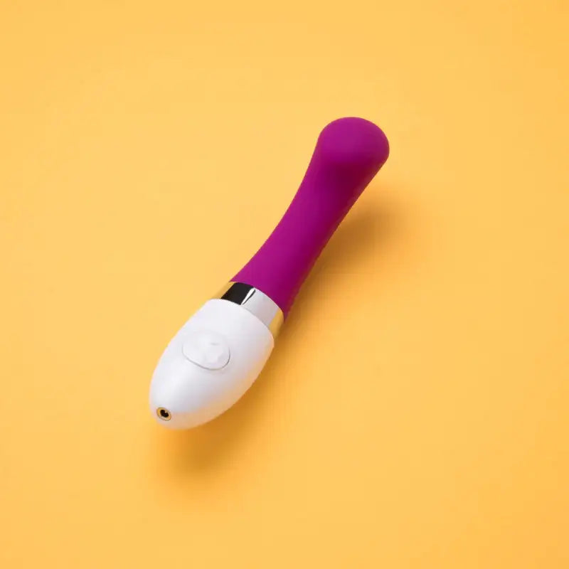 LELO Gigi™ 2 Deep Rose ergonomic body-safe massager suitable for solo or partner use Singapore