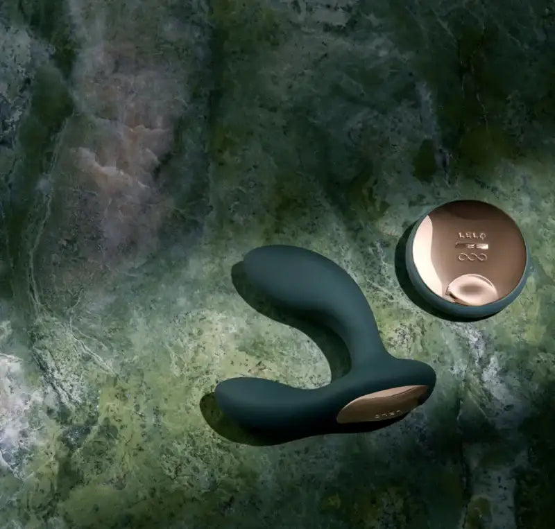 LELO Hugo 2 Green wearable prostate massager with flexible shaft and soft tip for targeted massage and user comfort Singapore