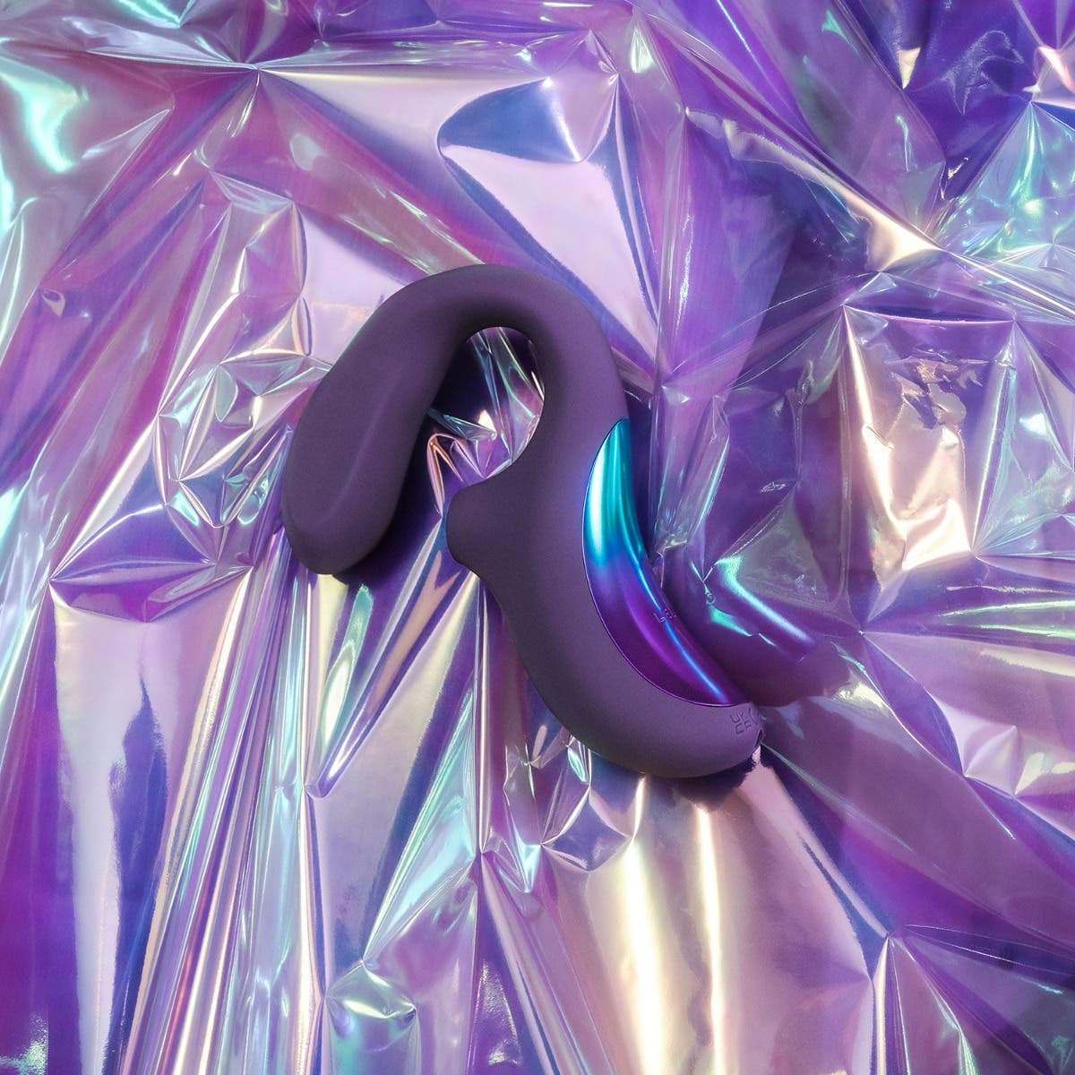 LELO Enigma Wave Triple Stimulation Sonic Massager Cyber Purple includes interactive app control for seamless adjustment and connectivity Singapore