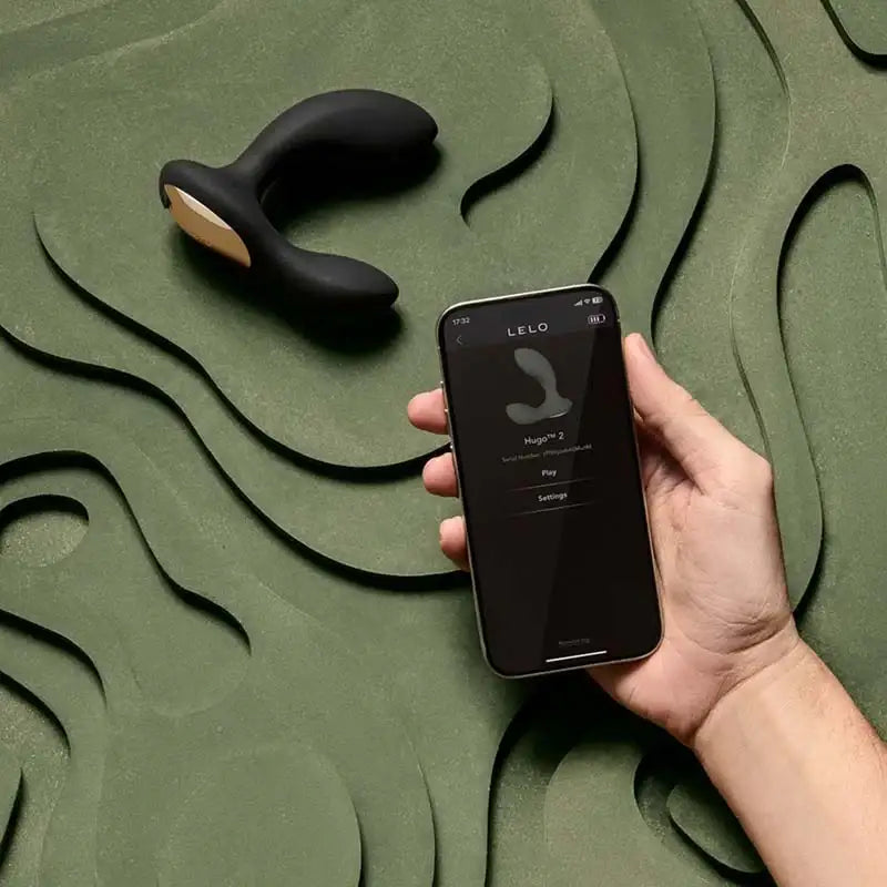 LELO Hugo 2™ APP Prostate Massager Black rechargeable massager with long-lasting battery and quiet operation for discreet use Singapore