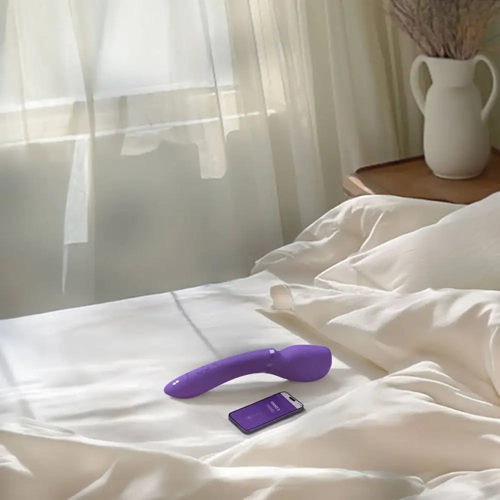 We-Vibe Wand 2 durable waterproof wand for easy cleaning and long-lasting performance Singapore
