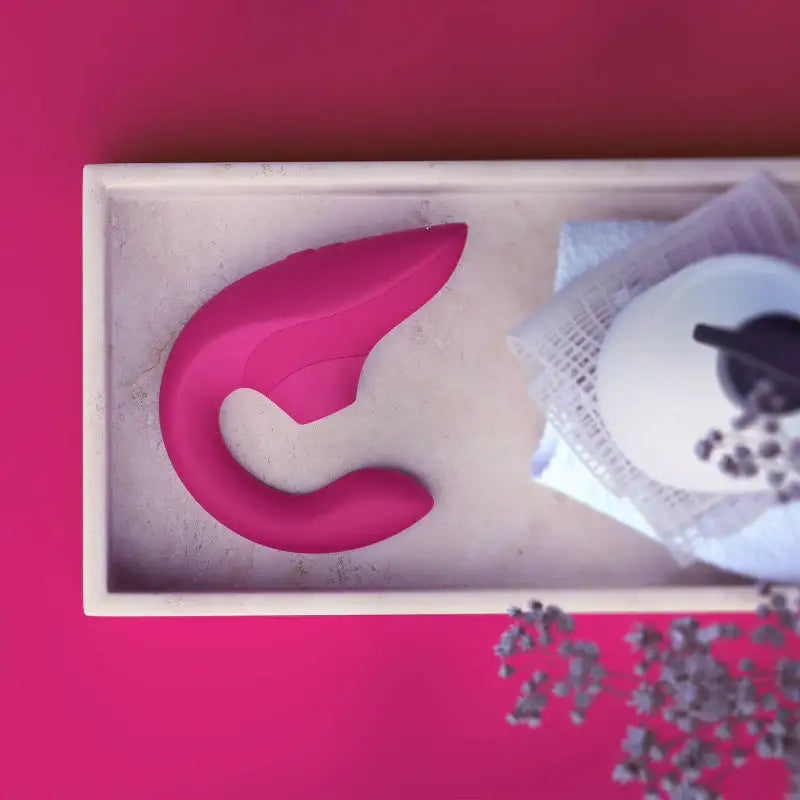 Womanizer Blend Vibrant Pink waterproof construction suitable for bath or shower easy cleaning compact design Singapore