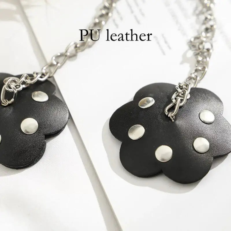 Peek-a-Boo – Nipple Pasties Sticker with Chain - Frisky Business Adult Sex Toys Shop