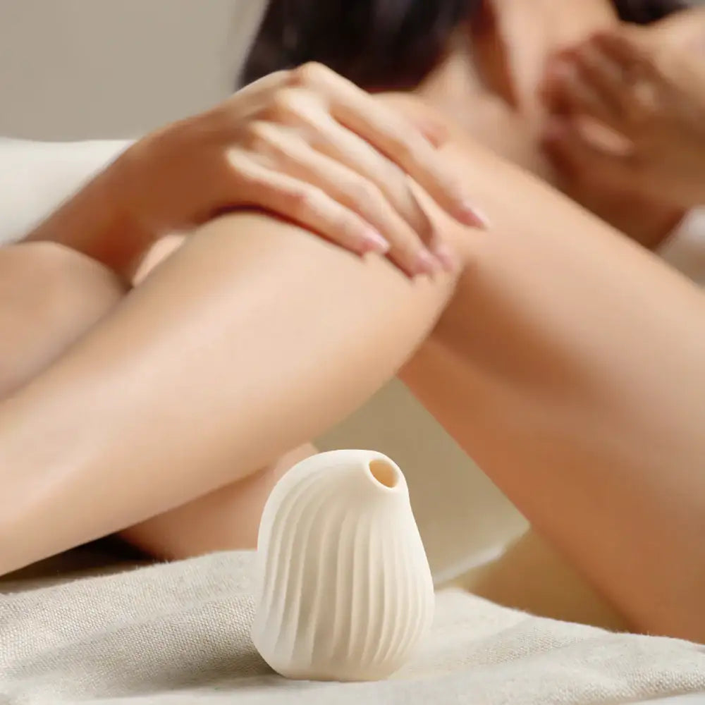 OSUGA Cuddly Bird Pro – Clitoral Suction Vibrator & Bedside Lamp | Official Distributor Singapore