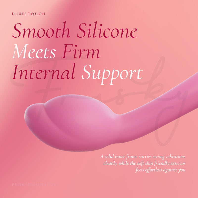 Silk Curve: close-up of the angled tip, showing smooth silicone over a firm inner core