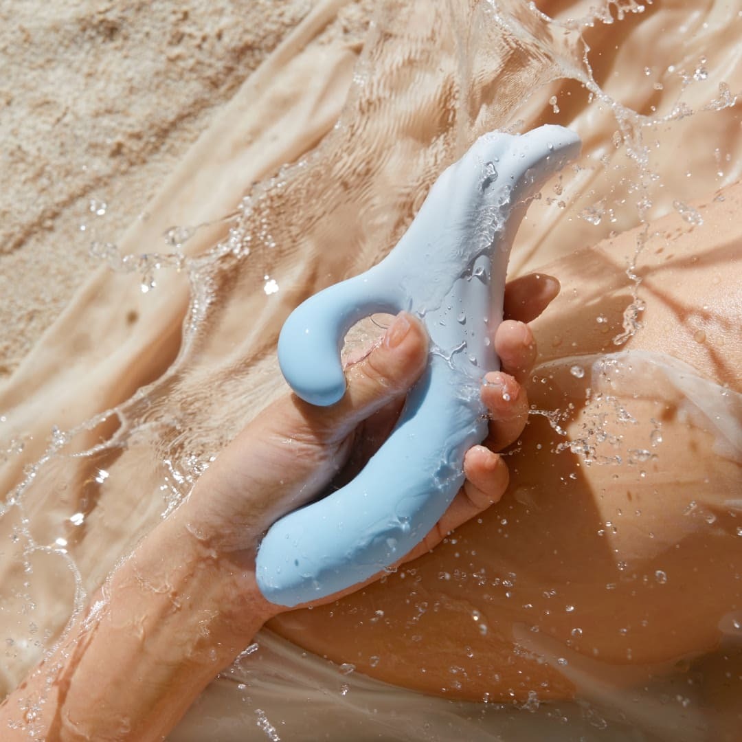 OSUGA Osurging – Thrusting Rabbit Vibrator for G-Spot Pleasure