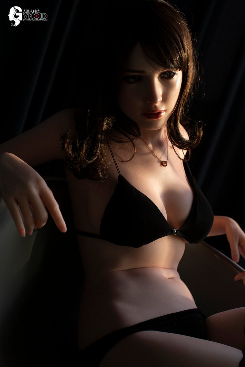 Gynoid Doll 162 cm Silicone - Laura - FRISKY BUSINESS SG