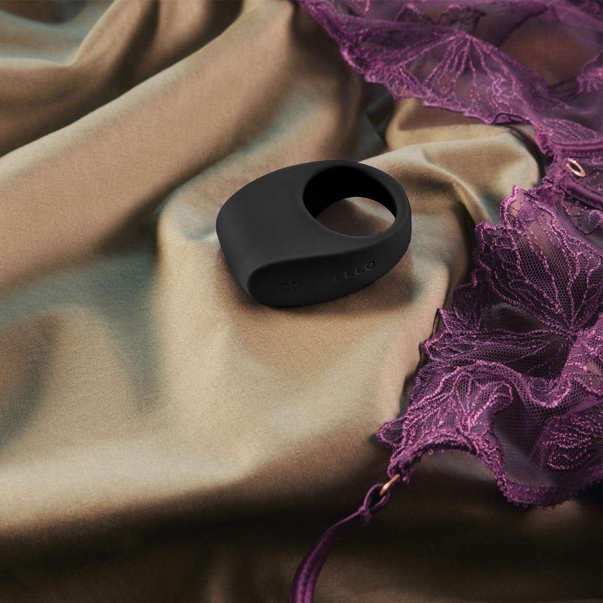 LELO Tor 3 Rechargeable vibrating ring multiple vibration modes powerful motor USB charging convenience Singapore