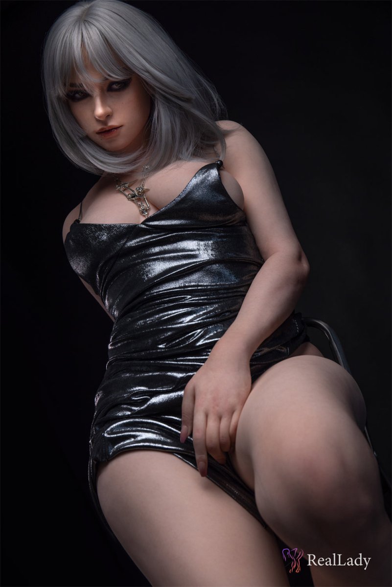 RealLady 170 cm Silicone - Flora - FRISKY BUSINESS SG